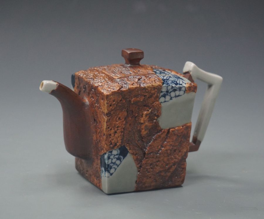 林振龍，大地系列，14.5 × 7.5 × 10.5 cm，2024