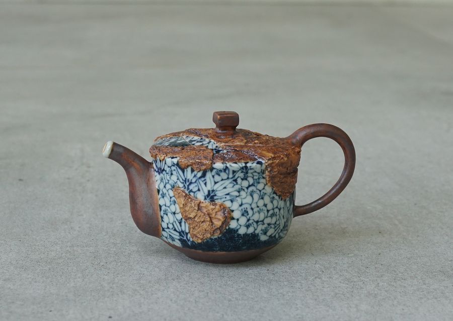 林振龍，陶跡瓷韻・圓壺，13.5 × 8 × 7.5 cm，2025