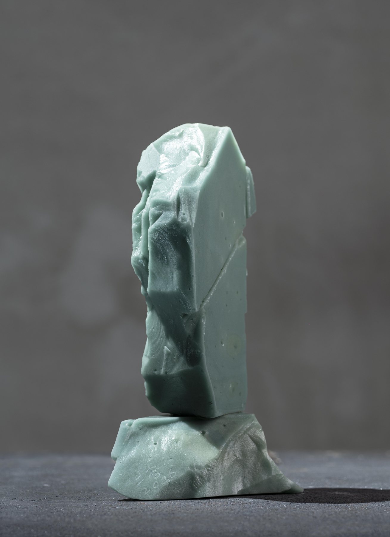 林振龍，釉雕系列，13 × 10 × 23 cm，2026